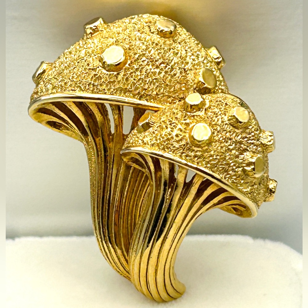 Vintage 60s Marcel Boucher Gold Tone Mushroom Brooch EUC - Picture 3 of 15